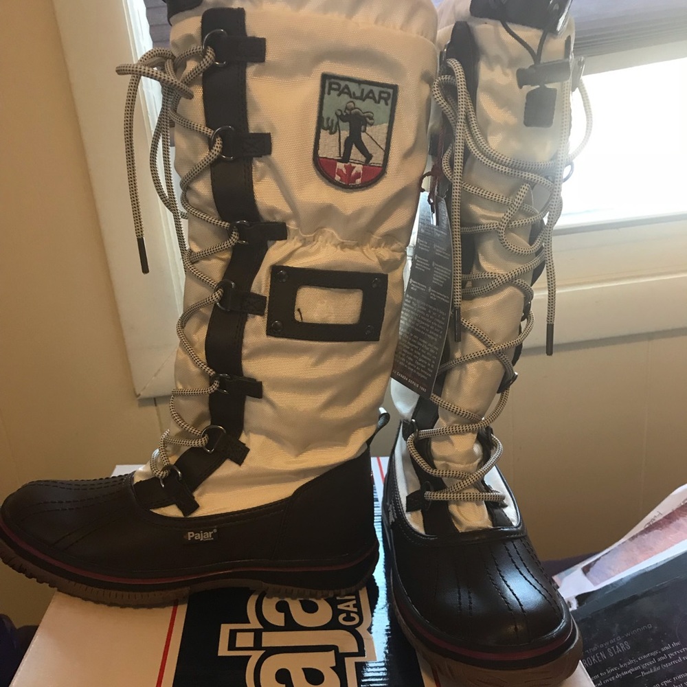Ladies winter boots